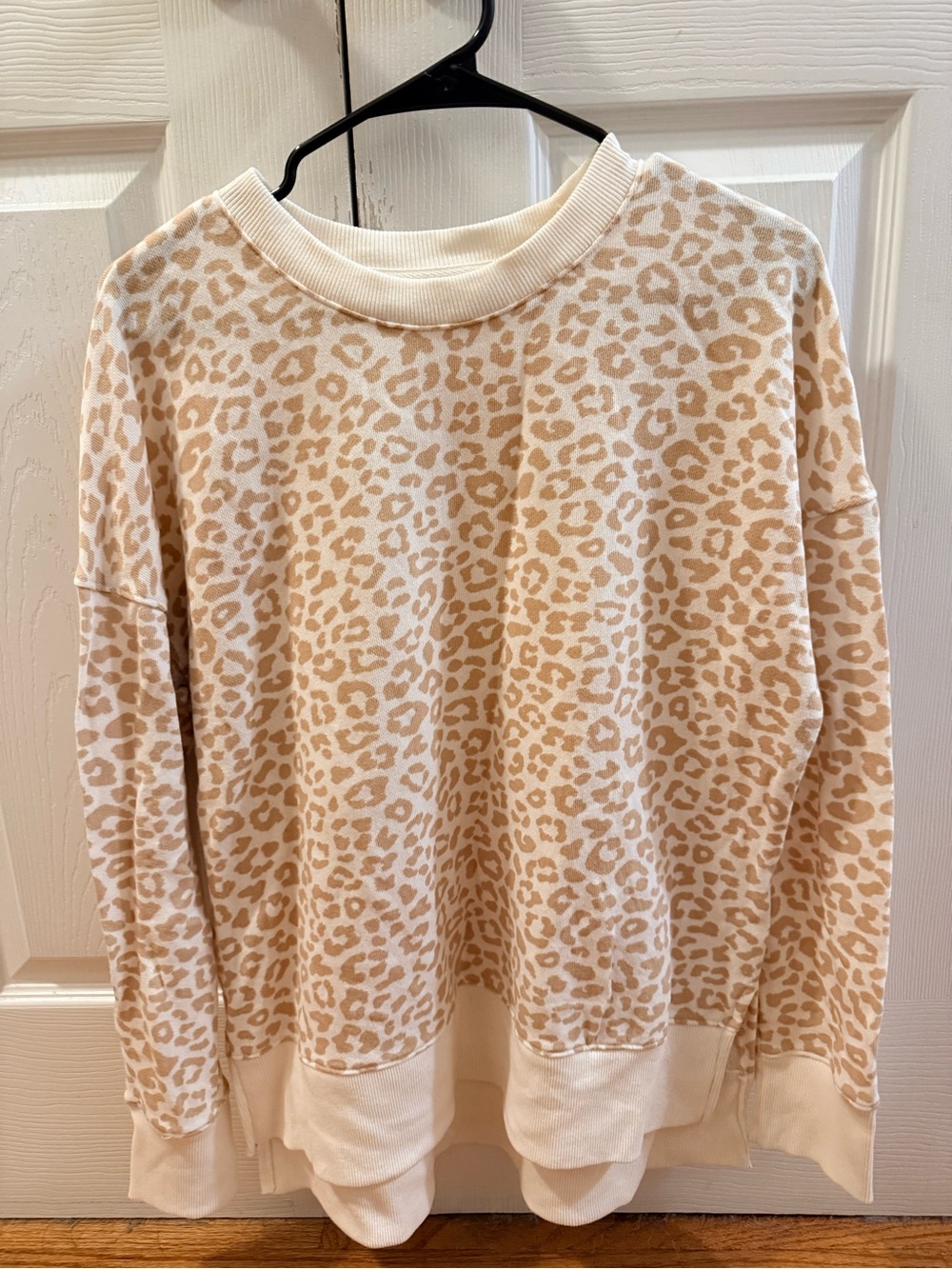 Time and Tru - Leopard-Print Crewneck Sweater - size Medium